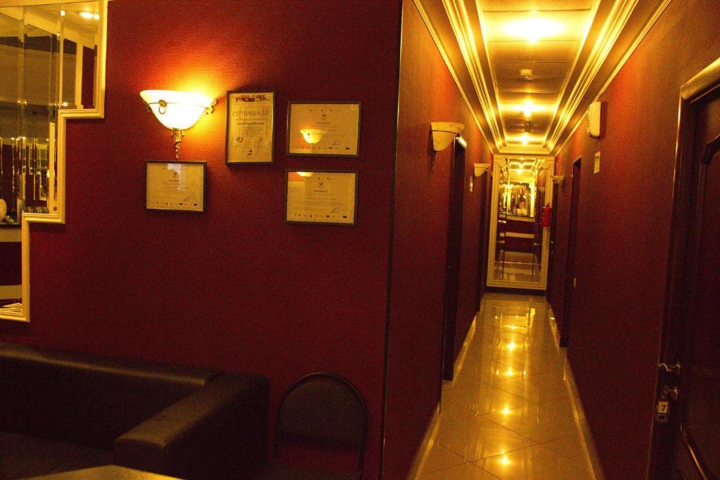 Dukat Hotel On Ibragimova Kazań Zewnętrze zdjęcie